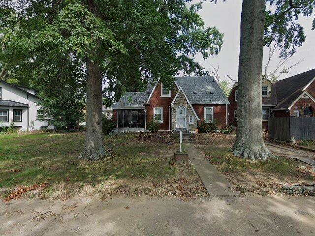 House image located at Louisville, KY 40212