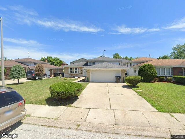 House image located at South Holland, IL 60473