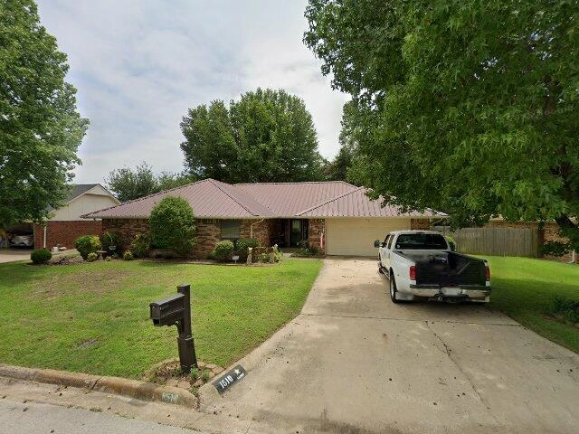 House image located at Florence, SC 29501