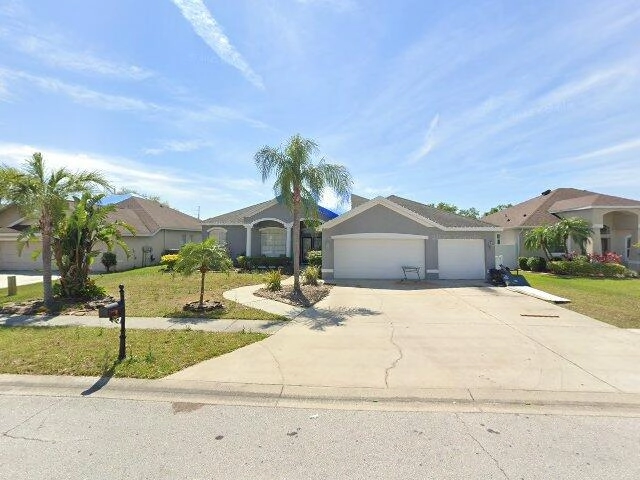 House image located at Valrico, FL 33594