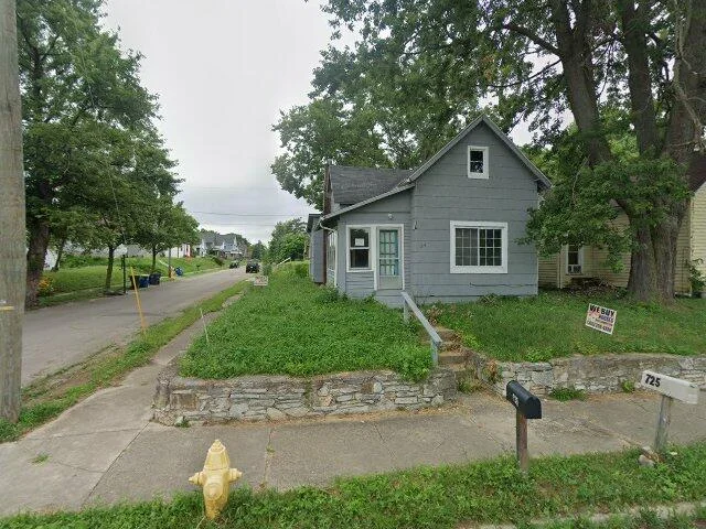 House image located at Muncie, IN 47305