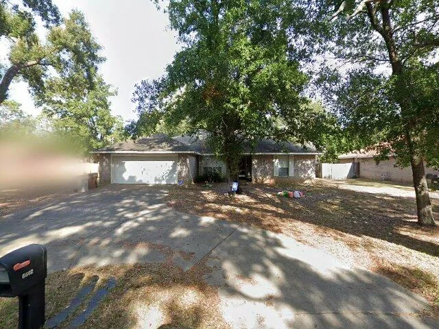 House image located at Milton, FL 32583