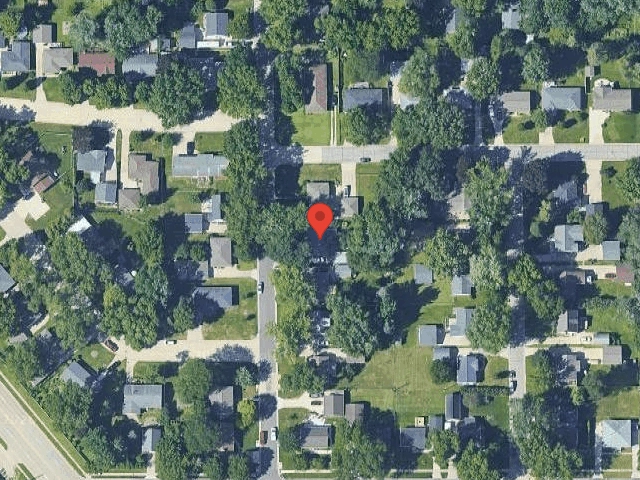 House image located at Cedar Falls, IA 50613
