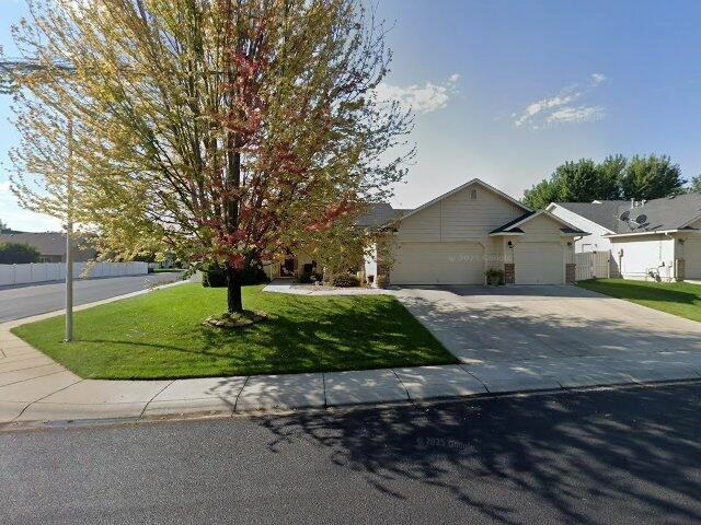 House image located at Fruitland, ID 83619