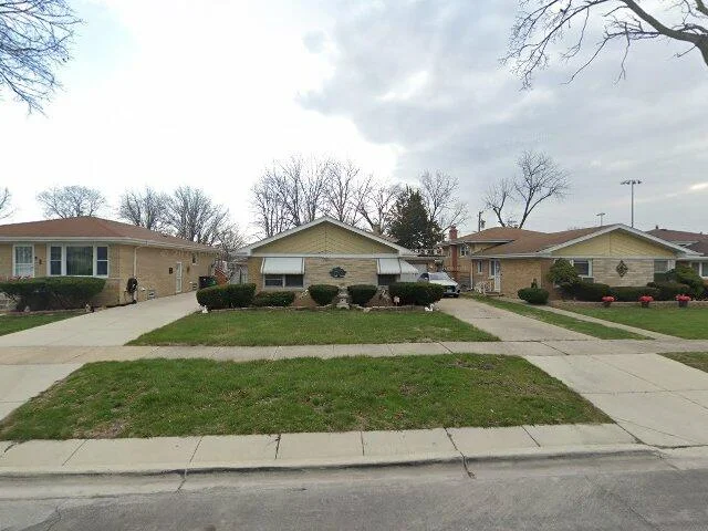 House image located at Westchester, IL 60154