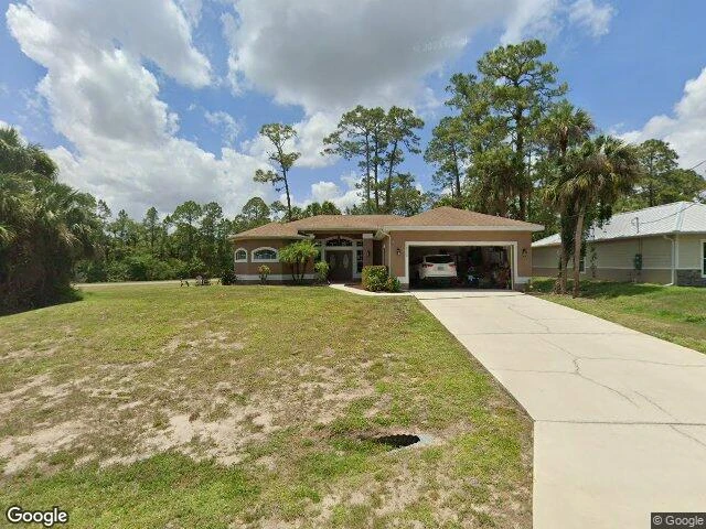House image located at Labelle, FL 33935