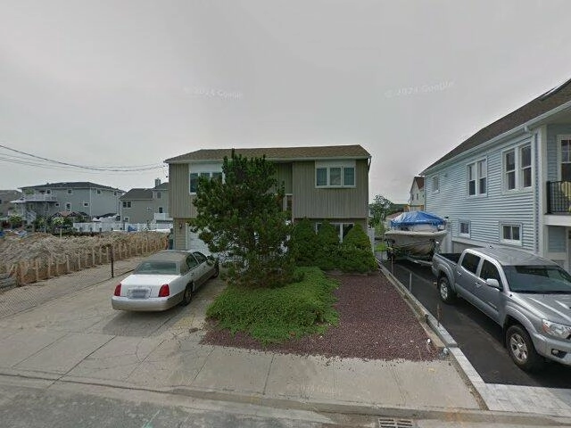 House image located at Lindenhurst, NY 11757
