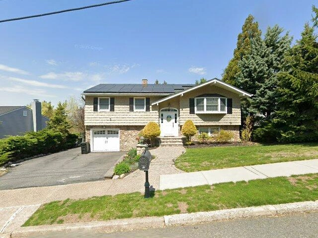 House image located at Wanaque, NJ 07465