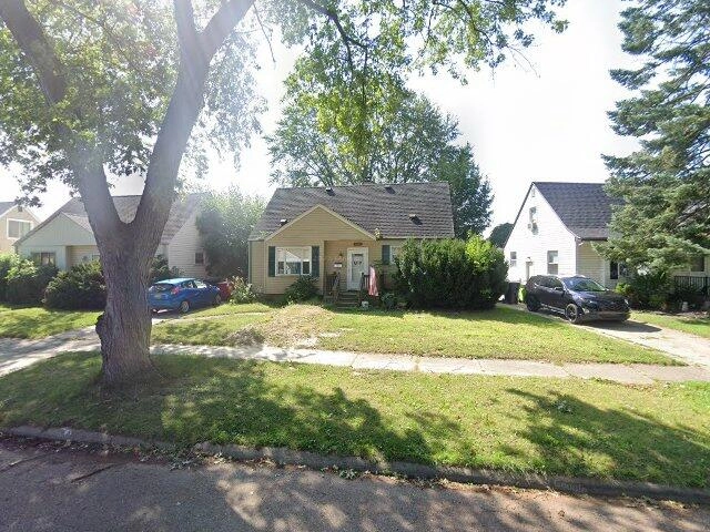 House image located at Roseville, MI 48066