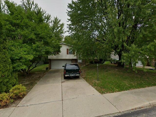 House image located at Peoria, IL 61614