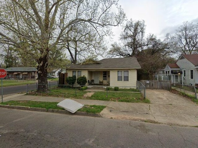 House image located at Bridgeport, CT 06610