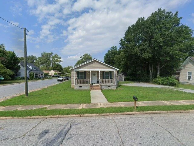 House image located at Clinton, SC 29325