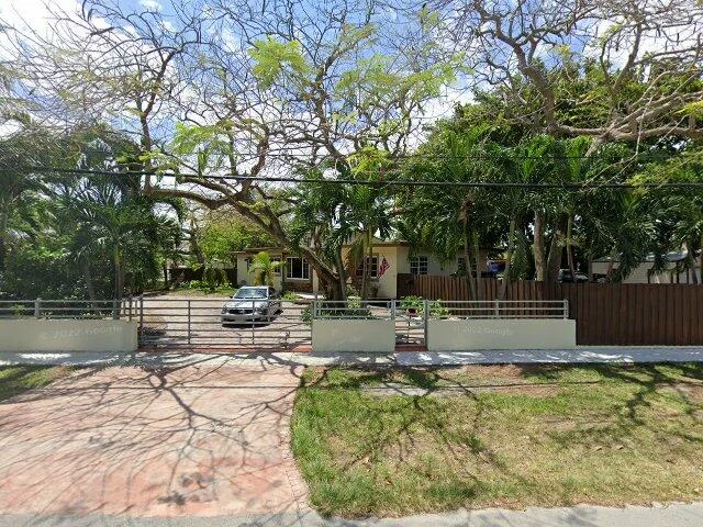 House image located at Hialeah, FL 33013