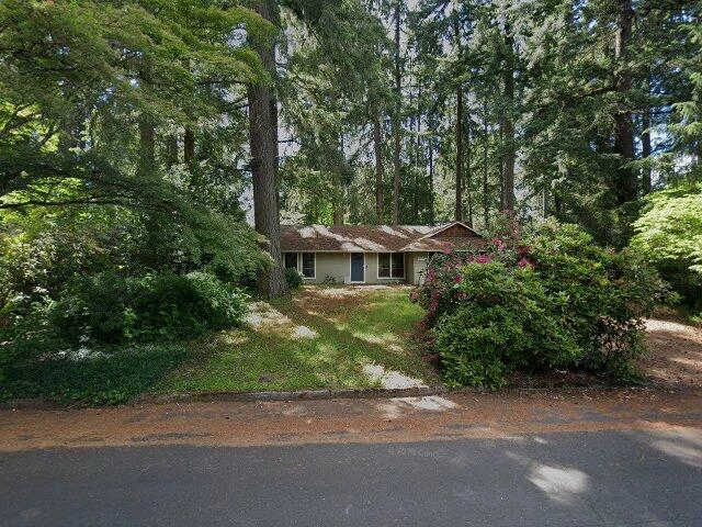 House image located at Lake Oswego, OR 97035