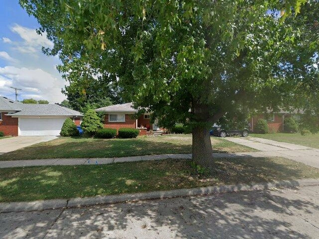 House image located at Warren, MI 48093