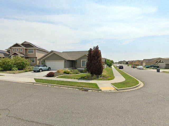 House image located at Kennewick, WA 99338
