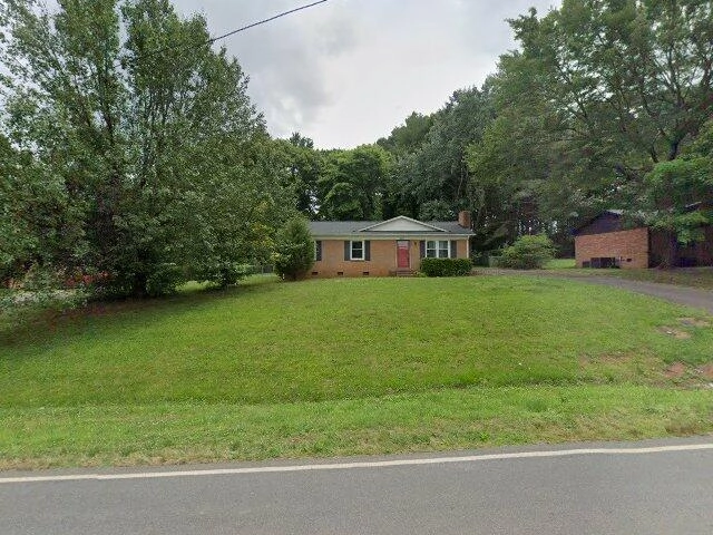 House image located at Hickory, NC 28602