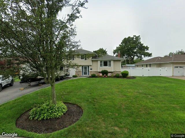 House image located at Smithtown, NY 11787