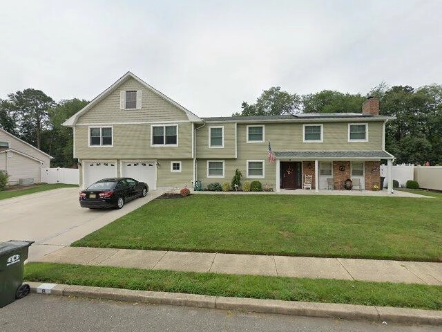 House image located at Loudon, NH 03307