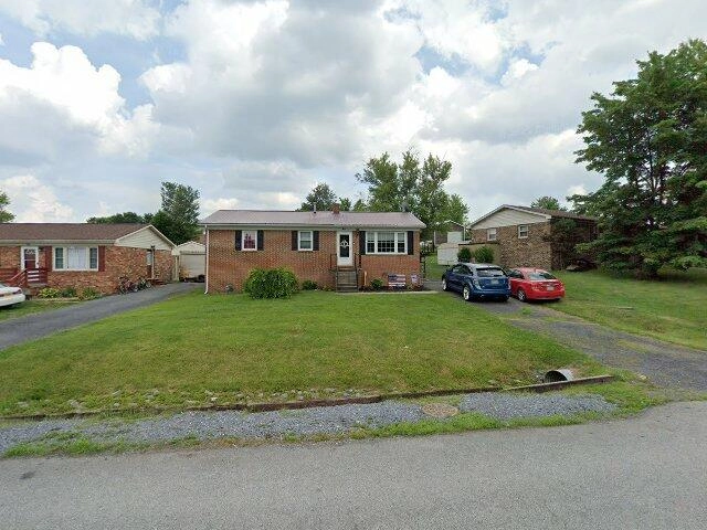 House image located at Verona, VA 24482