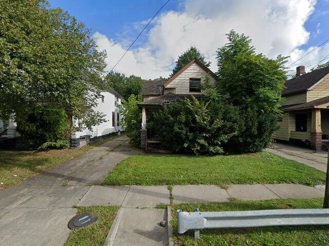 House image located at Cleveland, OH 44105