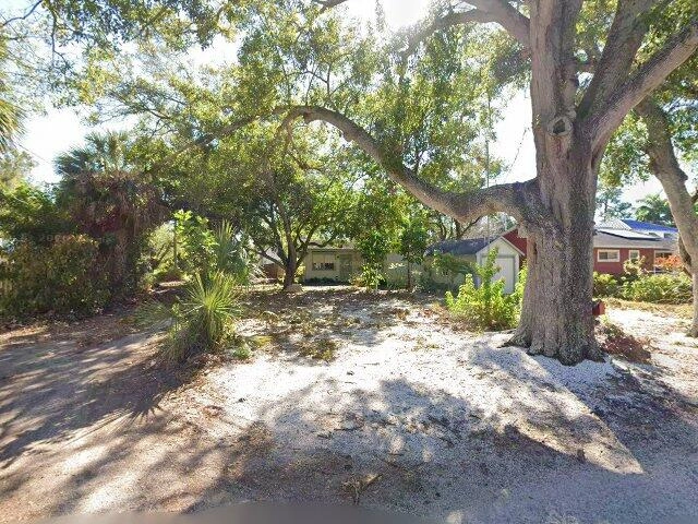 House image located at Saint Petersburg, FL 33707