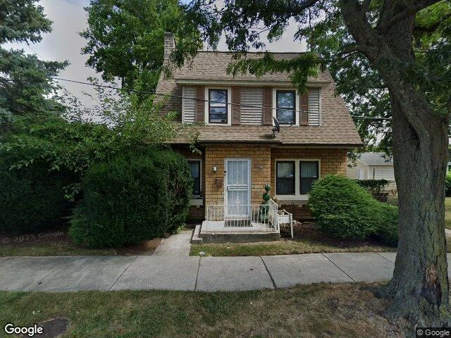 House image located at North Chicago, IL 60064