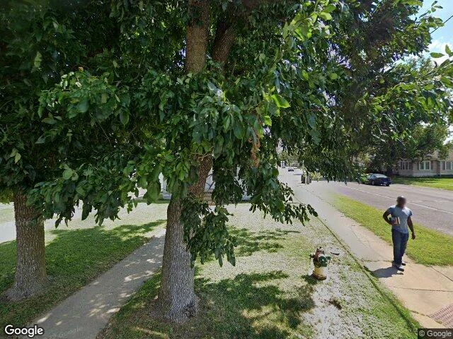 House image located at Pekin, IL 61554