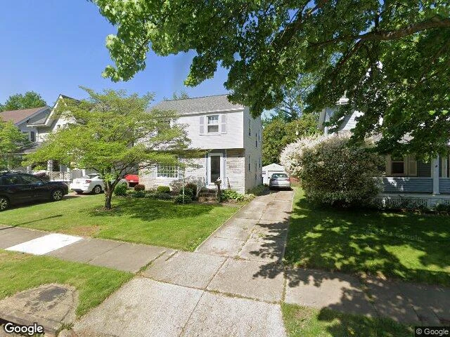 House image located at Akron, OH 44301