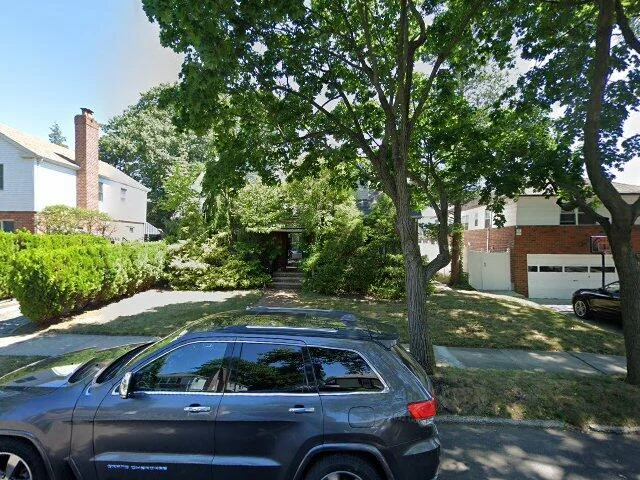 House image located at Oakland Gardens, NY 11364