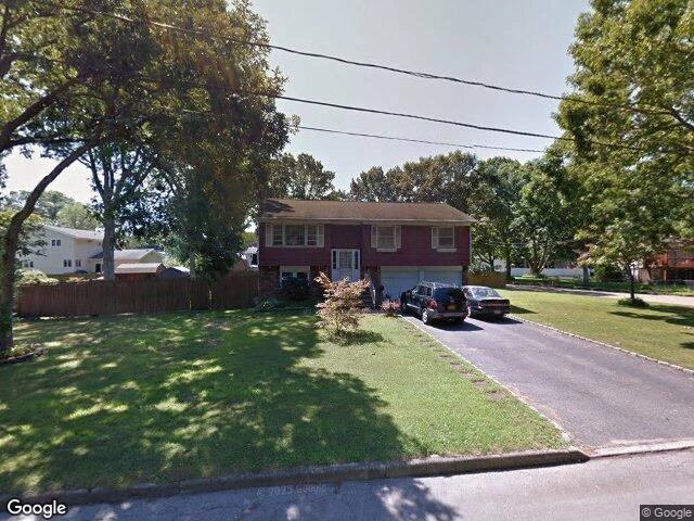 House image located at West Babylon, NY 11704