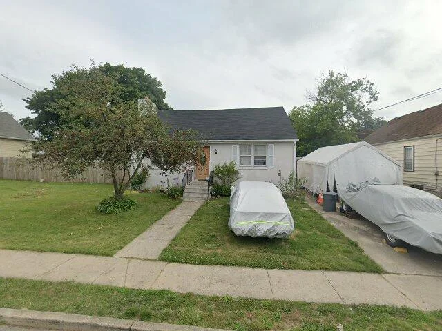 House image located at Trenton, NJ 08610