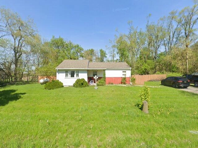 House image located at Blissfield, MI 49228