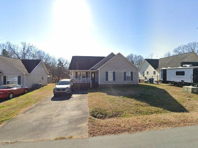 House image located at Graham, NC 27253