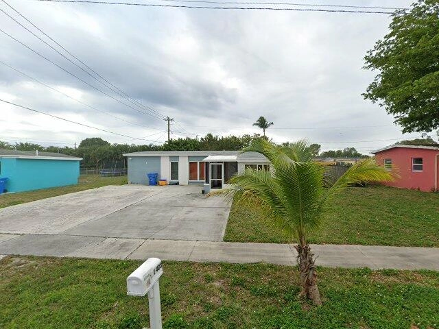 House image located at Lake Worth, FL 33462
