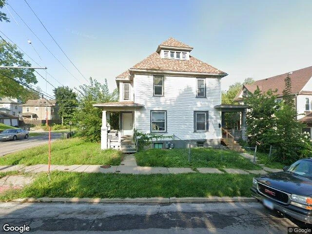 House image located at Rock Island, IL 61201