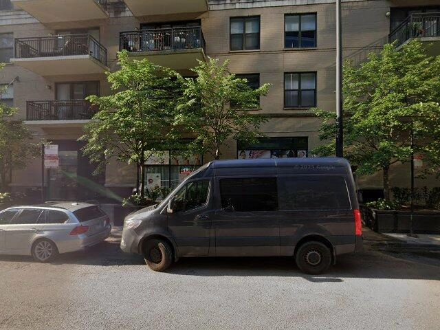 House image located at Chicago, IL 60605