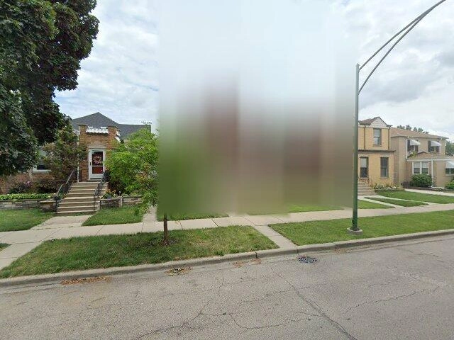 House image located at Chicago, IL 60633