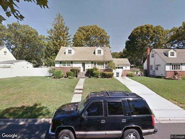 House image located at North Babylon, NY 11703