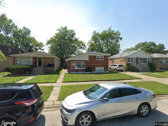 House image located at Dolton, IL 60419