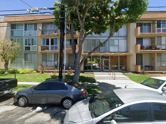 House image located at Inglewood, CA 90302