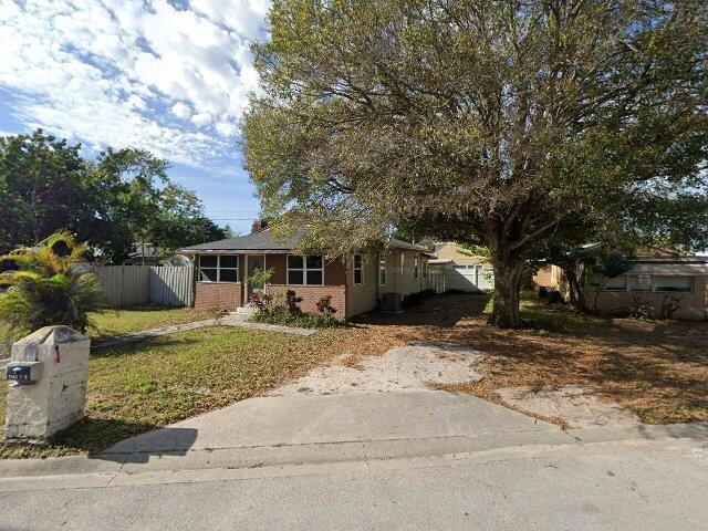 House image located at Saint Petersburg, FL 33702