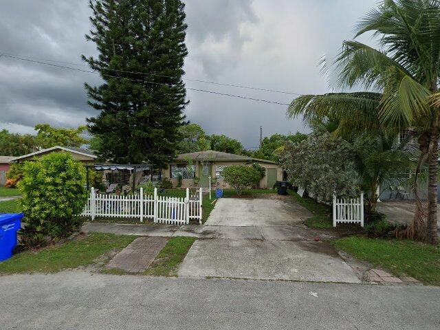 House image located at Hollywood, FL 33021