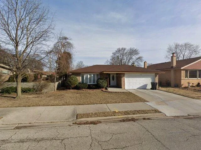 House image located at Chicago, IL 60652