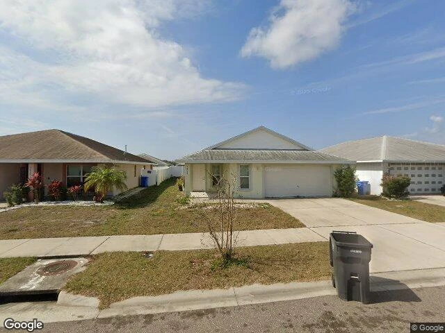 House image located at Ruskin, FL 33570