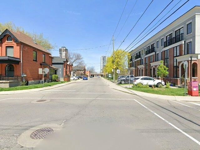 House image located at Detroit, MI 48205