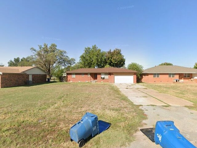 House image located at Cordell, OK 73632