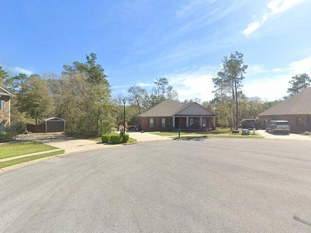 House image located at Crestview, FL 32539