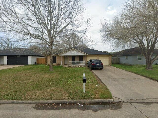 House image located at Alvin, TX 77511