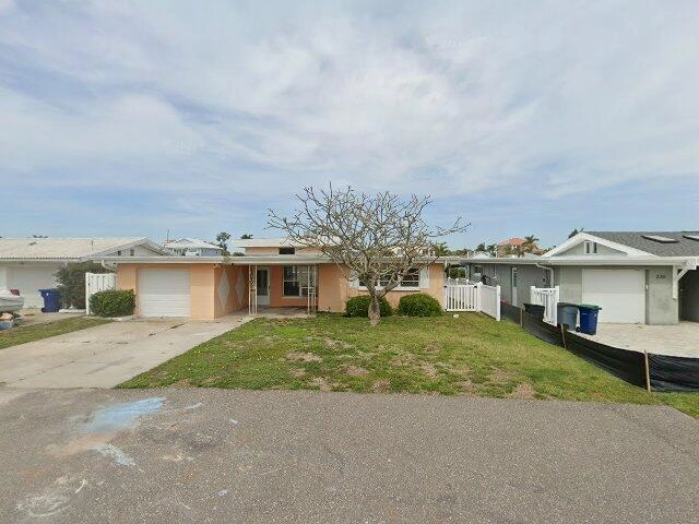 House image located at Saint Petersburg, FL 33708